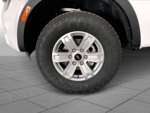 New 2025 Ford Ranger XL image 9