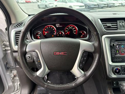 Used 2017 GMC Acadia Limited SLT FWD image 16