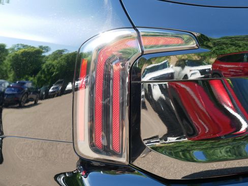Used 2023 Kia Telluride EX X-Line AWD/4WD image 17