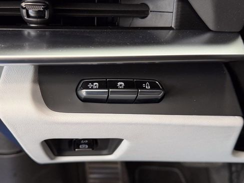 Used 2026 Chevrolet Corvette ZR1 w/ ZR1 Carbon Fiber Aero Package image 70