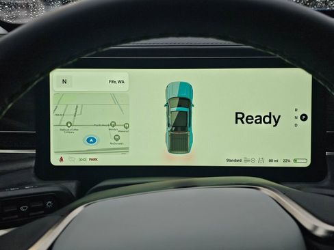 Used 2023 Rivian R1T Adventure image 32