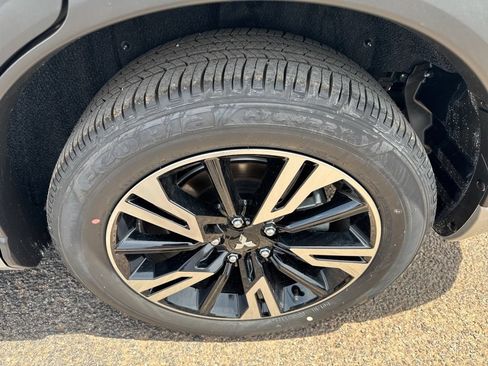 New 2026 Mitsubishi Eclipse Cross SEL AWD/4WD image 39