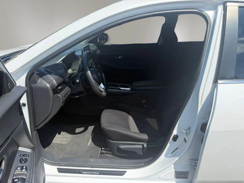 Used 2022 Nissan Sentra SV w/ Trunk Package FWD image 24