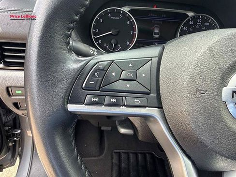 Used 2022 Nissan Sentra SV w/ Trunk Package FWD image 22
