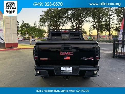 Used 2015 GMC Canyon SLE w/ All-Terrain Package AWD/4WD image 5