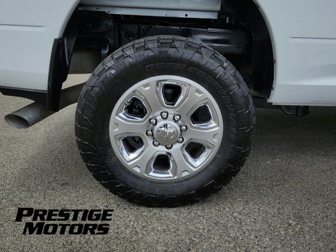 Used 2021 RAM 2500 Big Horn w/ Level B Equipment Group AWD/4WD image 9