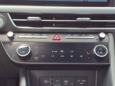 Used 2024 Hyundai Sonata SEL w/ Convenience Package FWD image 24