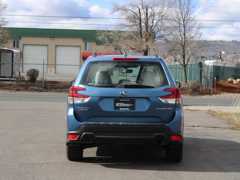 Certified 2022 Subaru Forester image 4