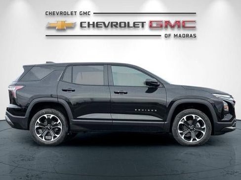 New 2026 Chevrolet Equinox LT w/ Convenience Package II image 2