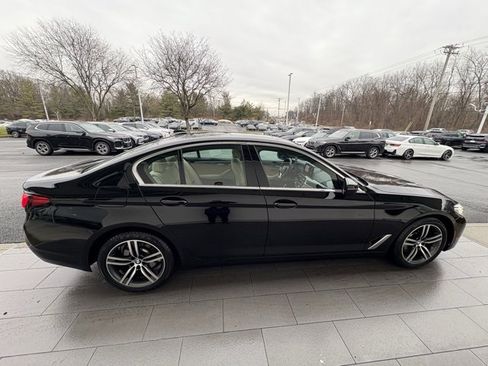 Certified 2023 BMW 530i xDrive w/ Convenience Package image 4