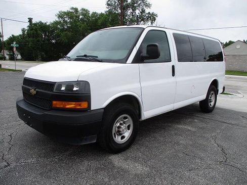 Used 2020 Chevrolet Express 2500 LS w/ Driver Convenience Package RWD image 2
