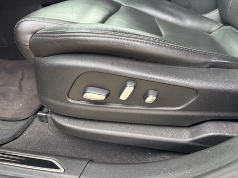 Used 2019 Cadillac XT5 Premium Luxury image 26