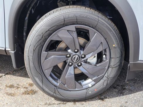 New 2026 Nissan Rogue SV image 17