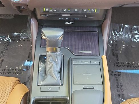 Used 2021 Lexus ES 350 Ultra Luxury FWD image 25