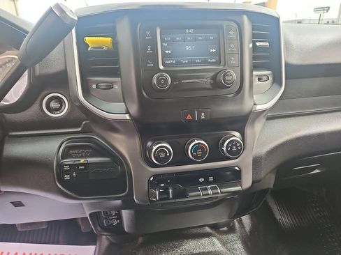 Used 2019 RAM 2500 Big Horn AWD/4WD image 18