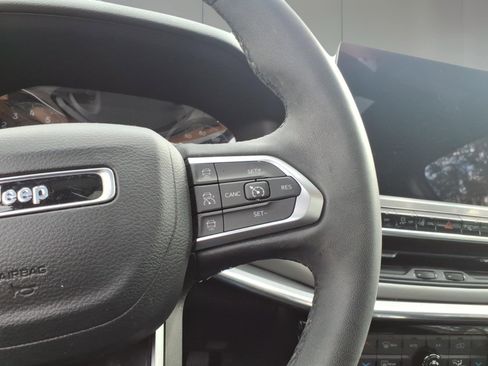 Used 2023 Jeep Compass Limited w/ Sun and Sound Group AWD/4WD image 15