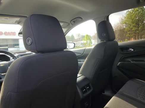 Used 2023 Chevrolet Equinox LT image 7