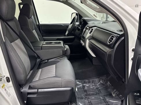 Certified 2016 Toyota Tundra SR5 image 29