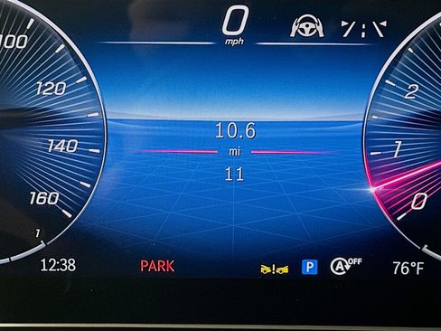 Used 2026 Mercedes-Benz GLS 450 4MATIC image 15