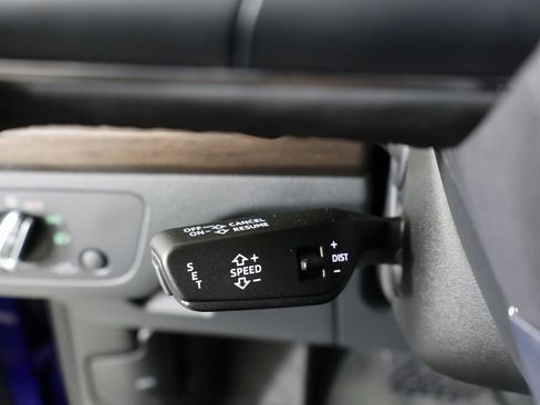 Used 2024 Audi Q5 e Premium Plus image 27