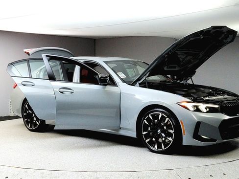 Used 2025 BMW 330i xDrive Sedan w/ M Sport Package image 9