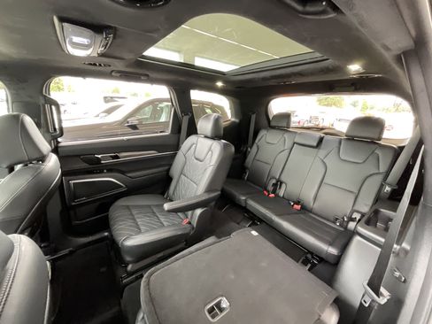 Used 2025 Kia Telluride SX Prestige X-Line image 26