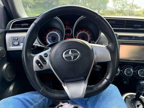 Used 2015 Scion tC image 19