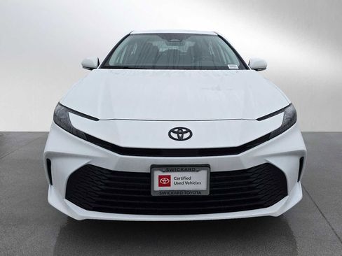 Certified 2025 Toyota Camry LE image 8