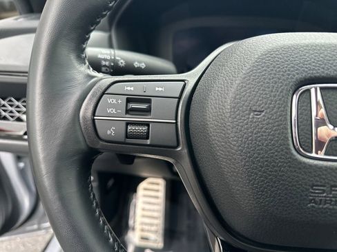 Used 2023 Honda Accord Sport image 19