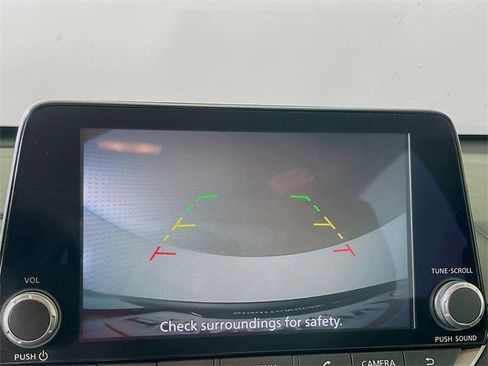 Used 2024 Nissan Altima 2.5 SR image 14