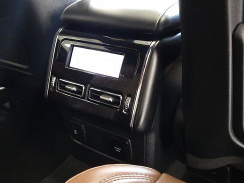 Used 2022 Lincoln Aviator Reserve AWD/4WD image 9
