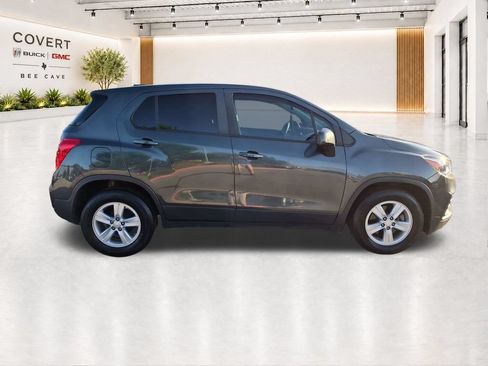 Used 2020 Chevrolet Trax LS w/ Tint and Cruise Package FWD image 13