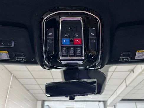 Certified 2025 Jeep Grand Cherokee Summit image 21