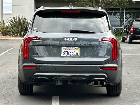 Used 2022 Kia Telluride SX w/ SX Prestige Package image 4