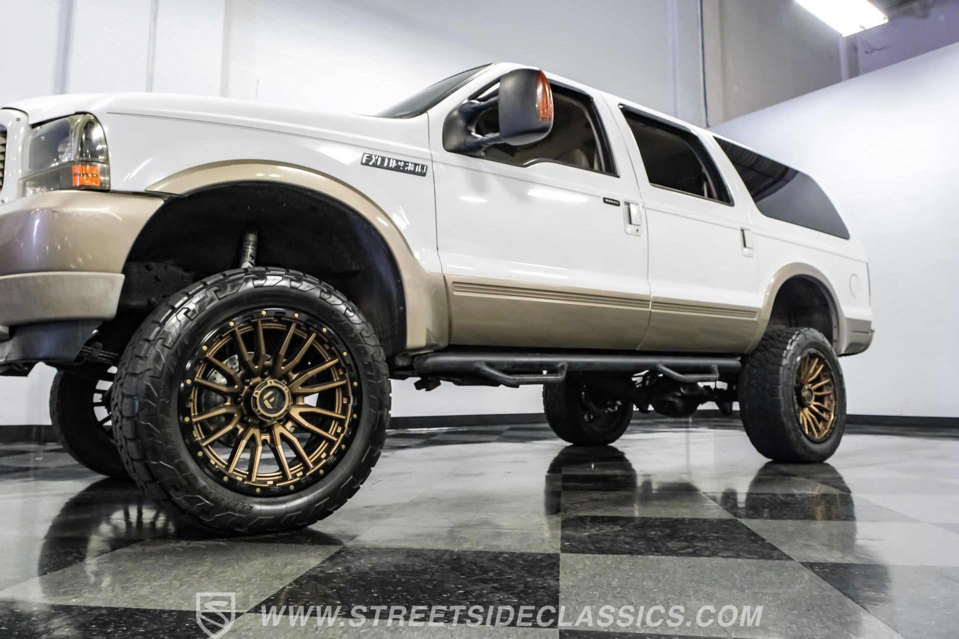 Used 2004 Ford Excursion Eddie Bauer AWD/4WD image 22
