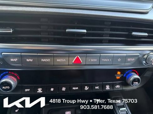 Certified 2021 Kia Telluride EX w/ EX Premium Package AWD/4WD image 20