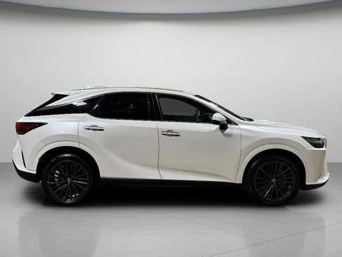 Used 2025 Lexus RX 350 AWD image 3