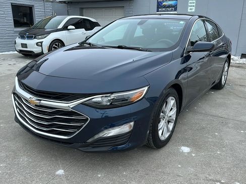 Used 2021 Chevrolet Malibu LT w/ LPO, Floor Liner Package image 1