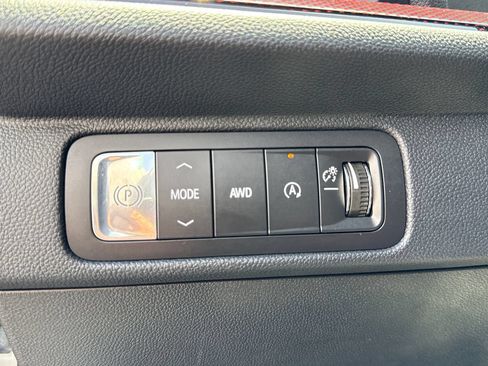 Used 2026 Chevrolet Traverse Z71 AWD/4WD image 18