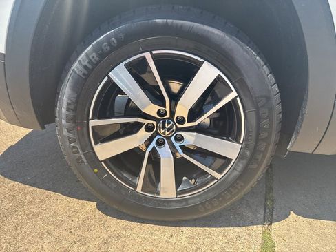 Used 2023 Volkswagen Atlas SE FWD image 15