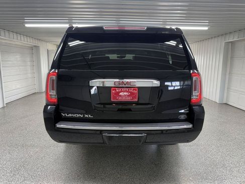 Used 2020 GMC Yukon XL Denali w/ Open Road Package AWD/4WD image 6