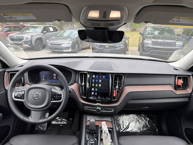 Used 2023 Volvo XC60 T8 Plus AWD/4WD image 15