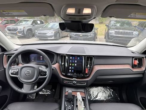 Used 2023 Volvo XC60 T8 Plus AWD/4WD image 15