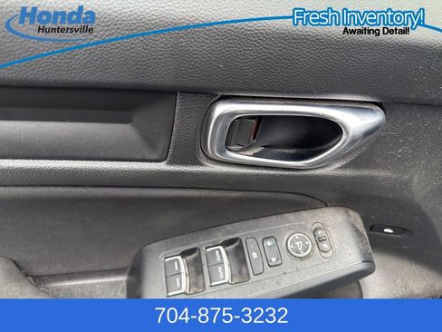 Used 2023 Honda Civic Sport image 18