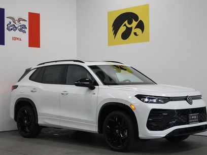 New 2026 Volkswagen Tiguan SE R-Line