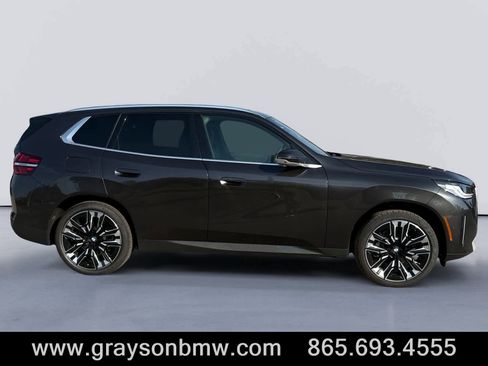 Used 2025 BMW X3 xDrive30i w/ Premium Package image 3