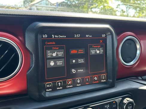Used 2019 Jeep Wrangler Unlimited Rubicon AWD/4WD image 22