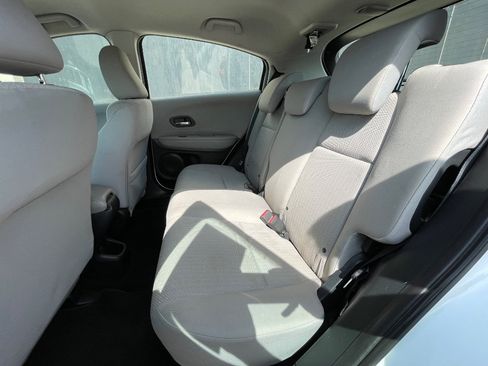 Used 2016 Honda HR-V LX image 33