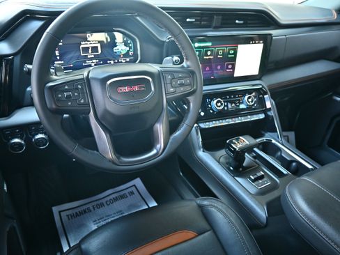 Used 2024 GMC Sierra 1500 AT4 w/ Technology Package AWD/4WD image 27