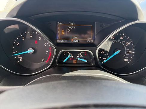 Used 2017 Ford Escape SE AWD/4WD image 27